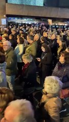 Multitud es manifesta