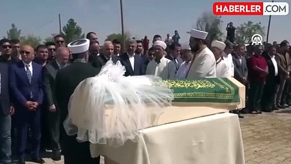 Nevzat Bahtiyar'ın ailesi köyü terk etti