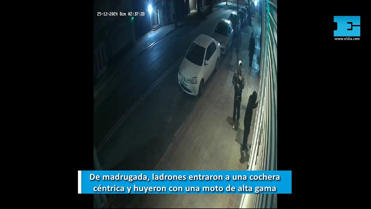 La Plata: de madrugada, ladrones entraron a una cochera y huyeron con una moto de alta gama