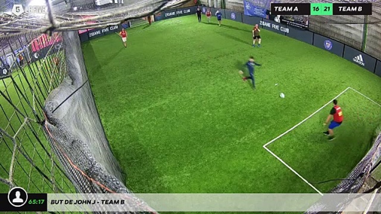 But de John J - Team B
