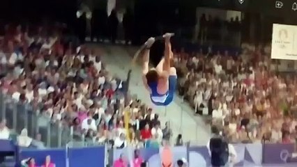 French Pole Vaulter Anthony Ammirati's Unfortunate Mishap at the Olympics