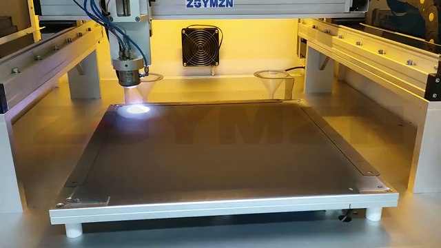 Ultrasonic spraying substrate heating, on-line dispersion to achieve catalyst spraying