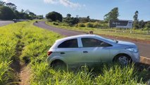 Motorista perde controle na BR-467 e quase capota no canteiro central