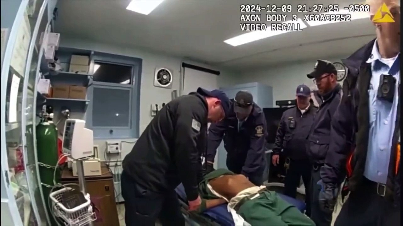 ABD'deki cezaevinde 13 gardiyan ve hemşire siyahi mahkumu öldüresiye dövdüler!