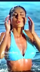 Kareena kapoor chaliya blue bikini color edit