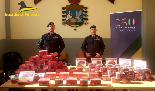 Botti illegali, arresti e sequestri per 3 tonnellate tra le province di Napoli e Caserta (30.12.24)