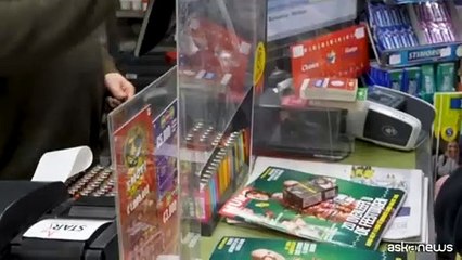 Il Belgio primo paese Ue a vietare le sigarette elettroniche monouso