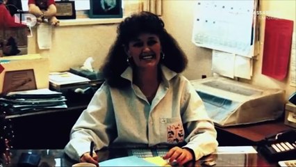 TRABALHANDO COM ASSASSINOS - A MORTE DE PEGGY MERIMON E KAY HARRELSON.mp4