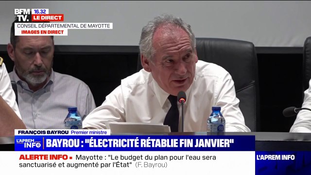 Logement: 140 tonnes de bâches (...) seront livrées dans la semaine à Mayotte, annonce François Bayrou