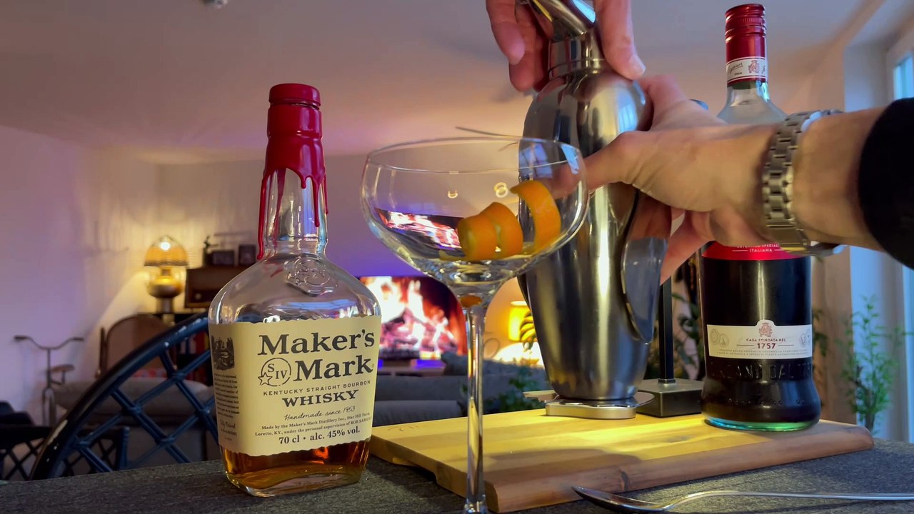 Lets Jump Into the New York Times Monday Crossword! So Come in, Take a Sip, & Wine Down! Let's Solve This Together! 🍷