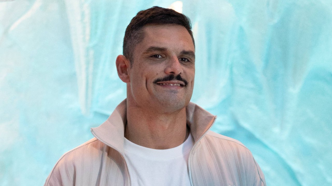 GALA VIDEO - Florent Manaudou amoureux : il s’éclate avec sa chérie Lola à New York !