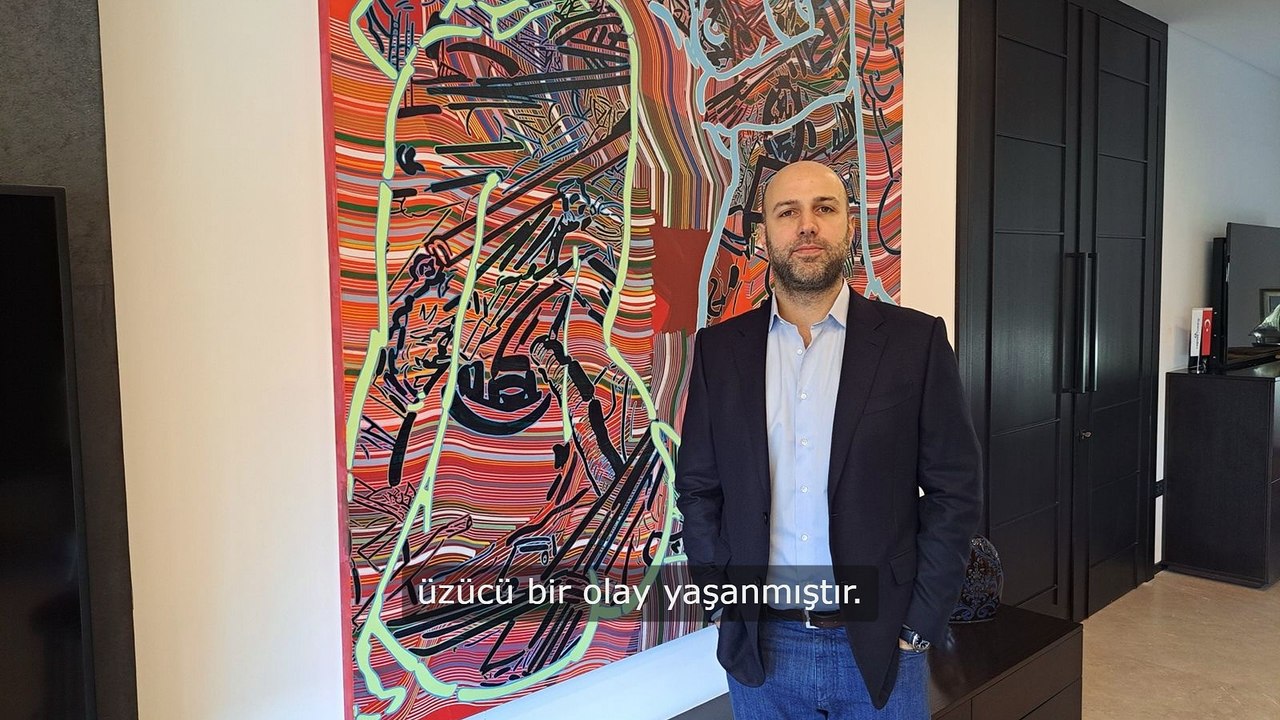 Parkede olay... Rakip oyuncuya yumruk salladı!