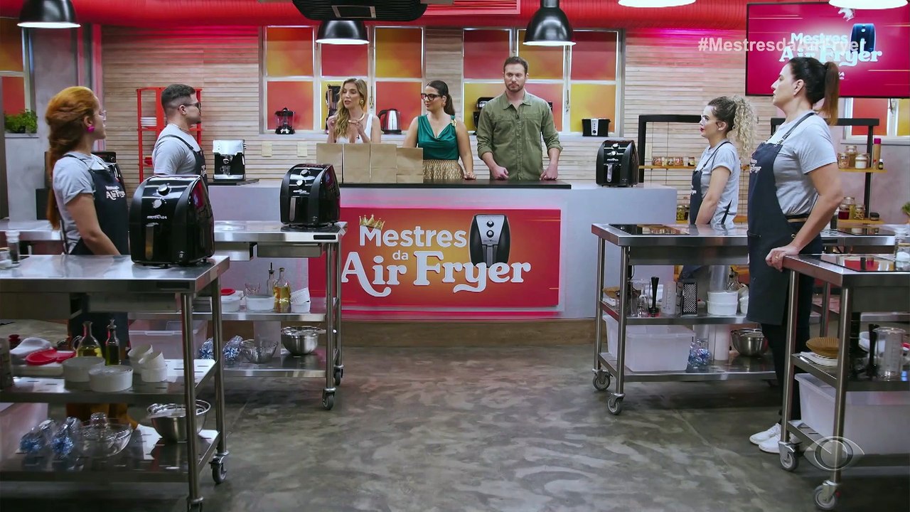 Sua comida chegou! Delivery misterioso é tema de prova do sexto episódio | Mestres da Air Fryer