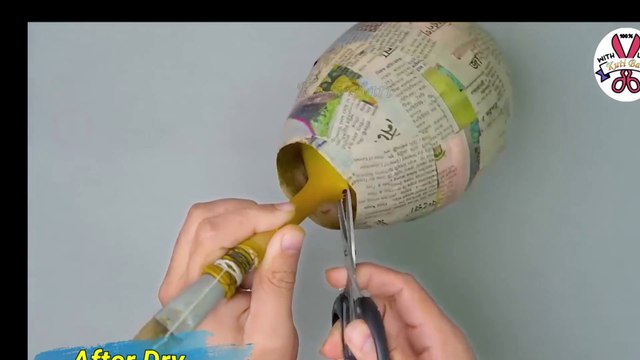 Plastic Bottle Flower Vase | Flower Vase Making with Hot Glue | Best Out of Waste