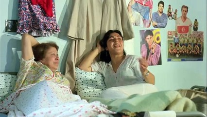 Firar-Türk-Filmi-Yaşar-ile-Ayşe-Yasak-Aş_163