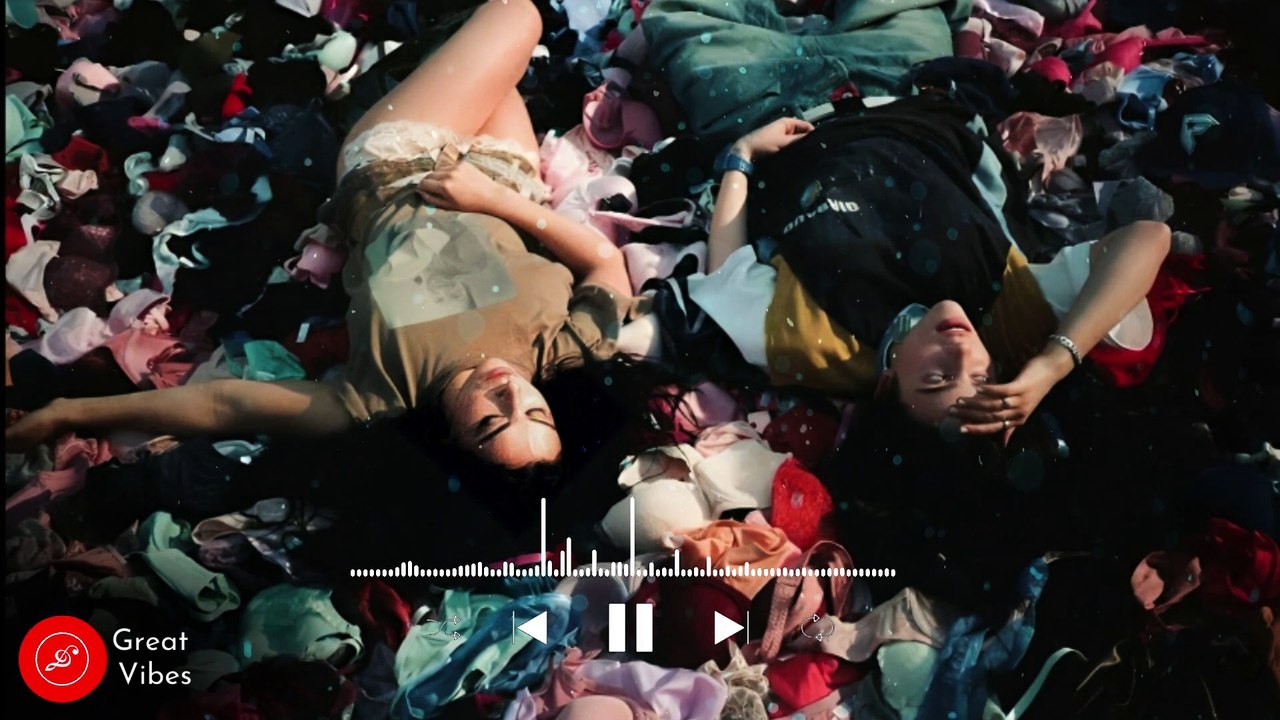 Charli xcx - Guess featuring billie eilish 2 (official Lyrics)