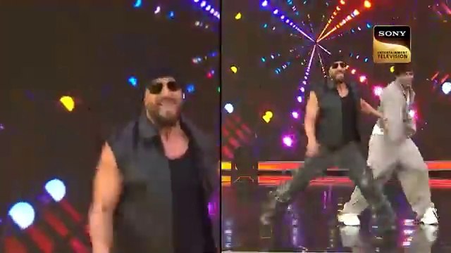 Tiger shroff forever dance HAPPY NEW YEAR 2025 Enjoy Tigers shorff Best Dance Forever USA United States Indian Bollywood Hollywood English