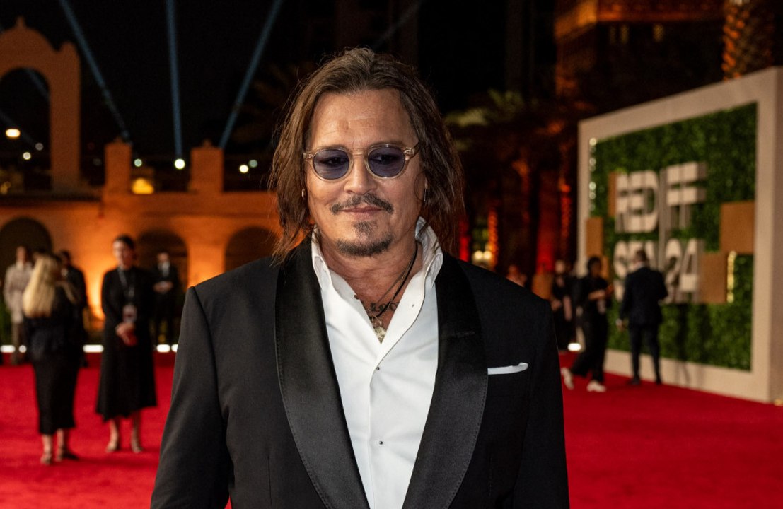 ジョニー・デップの弁護団、名誉棄損裁判でジョニーがキレることを恐れていた！？