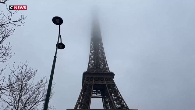 Tour Eiffel : 5 mois après les JO de Paris, retour des vendeurs à la sauvette