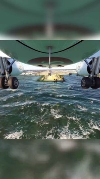 Magnificent Touchdown Emirates A320neo at Faro Airport (FAO), Faro, Portugal #flights #fly #flightlovers #Canada #USA #Japan #aviation #flying #FlyingLovers #aviationlovers Magnificent Touchdown Emirates A320neo at Faro Airport (FAO), Faro, Portugal
