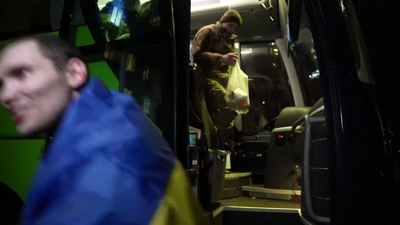 Russland und Ukraine tauschen 300 Kriegsgefangene aus