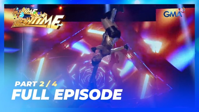 It's Showtime: Ang buwis-buhay performance ni Awra Briguela! (December 31, 2024) (Part 2/4)