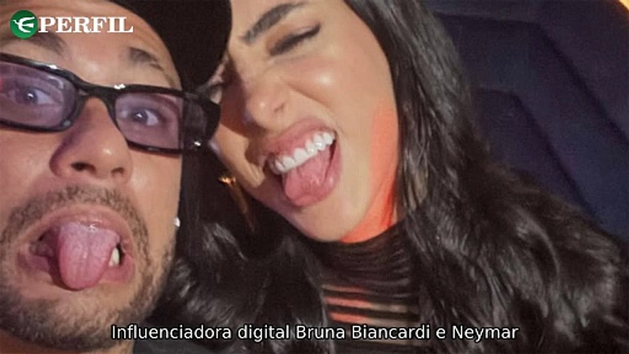 "Grávida, Bruna Biancardi curte balada com Neymar Jr enquanto influencer revela 1ª foto do filho e Angelina Jolie e Brad Pitt finalmente assinam divórcio após longa batalha judicial."