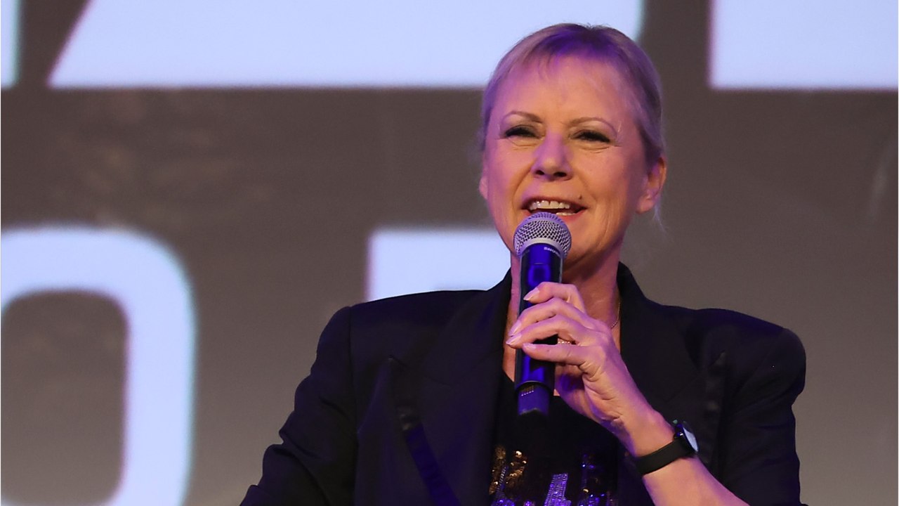 GALA VIDEO - Dorothée : la date de son grand retour à la télé dévoilée, l’animatrice réserve une surprise !