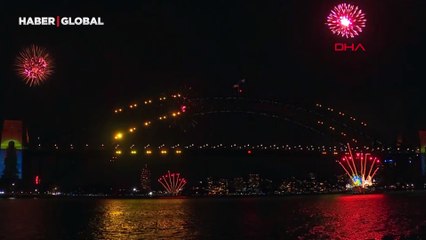 Avustralya yeni yıla girdi! Görkemli kutlamalardan görüntüler