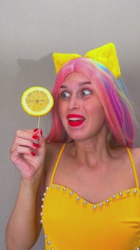 Wait… Lemon dipped in chocolate?! 😲🍋🍫