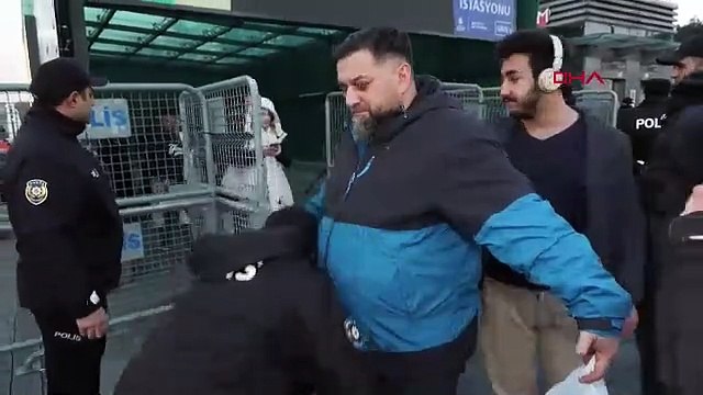 İstanbul – Taksim’de polis köpekleri ve atlı polislerle denetim / Ek röportajlarla