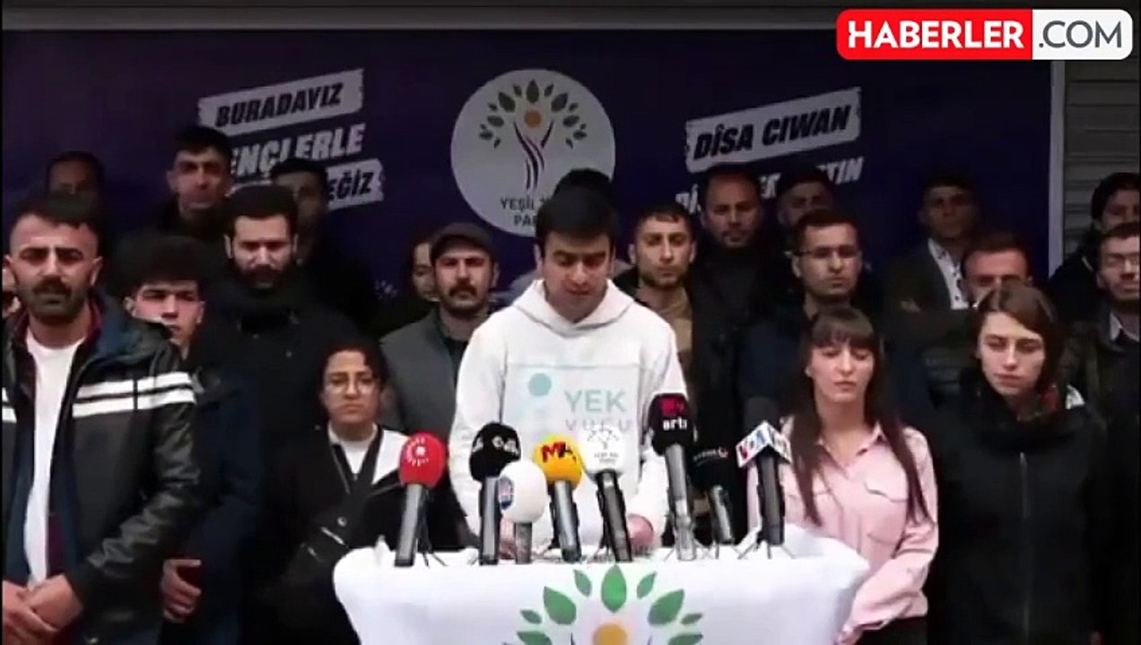 DEM Parti PM üyesi havalimanında gözaltına alındı