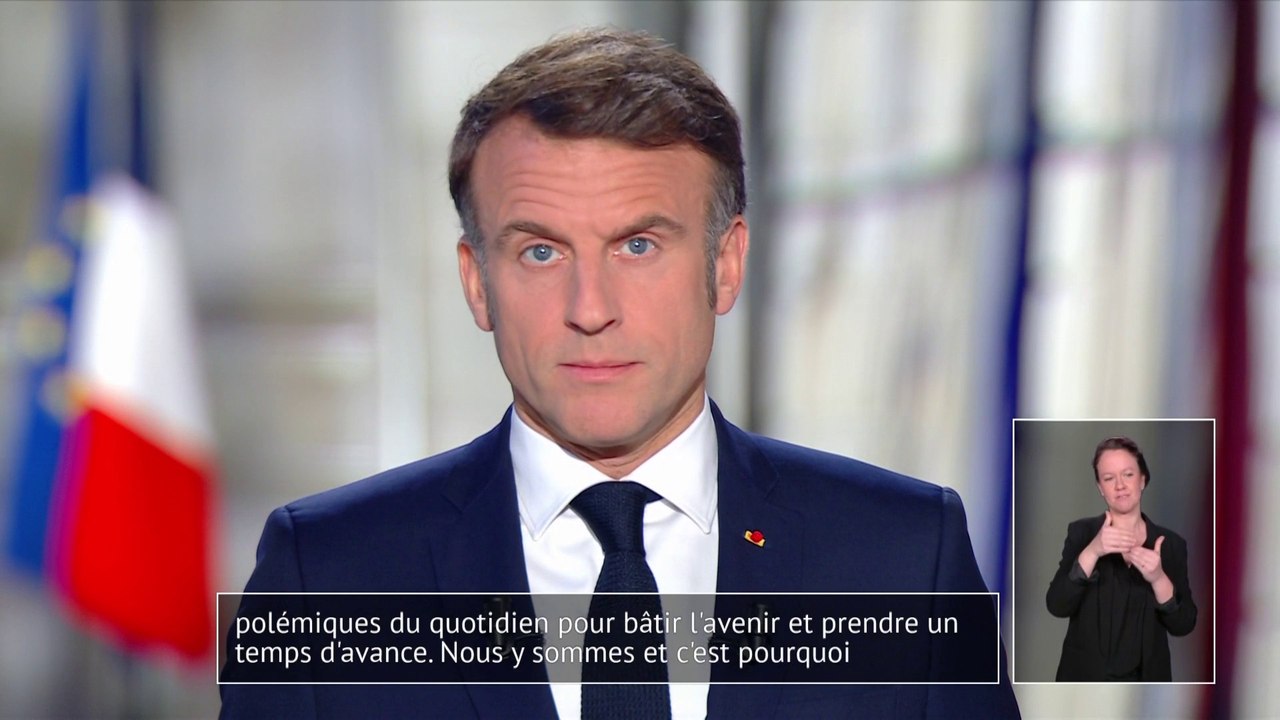 Emmanuel Macron laisse entendre qu'il pourrait faire appel au référendum en 2025