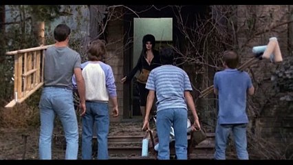 Elvira Mistress of the Dark - then give us a big hand guys