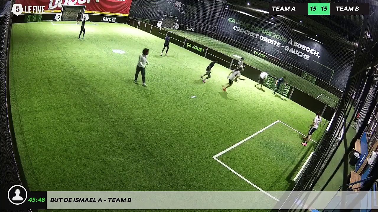 But de Ismael A - Team B