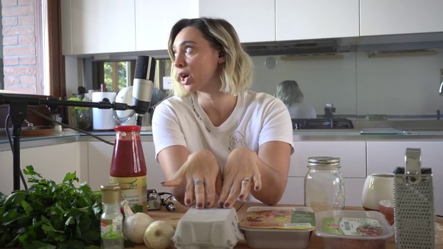 🍝✨ASMR Italian Cooking 🇮🇹: 🧄 Relaxing Meatballs in Tomato Sauce Sounds 🎧 Food Bliss for Sleep 💤🍷