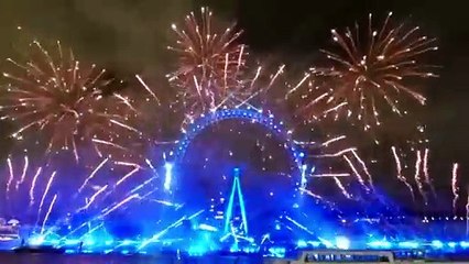 London welcomes 2025 with huge fireworks display