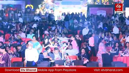 రామోజీ ఫిల్మ్‌సిటీలో ఘనంగా న్యూ ఇయర్​ సంబురాలు - డాన్సులతో ఉర్రూతలూగించిన యువత