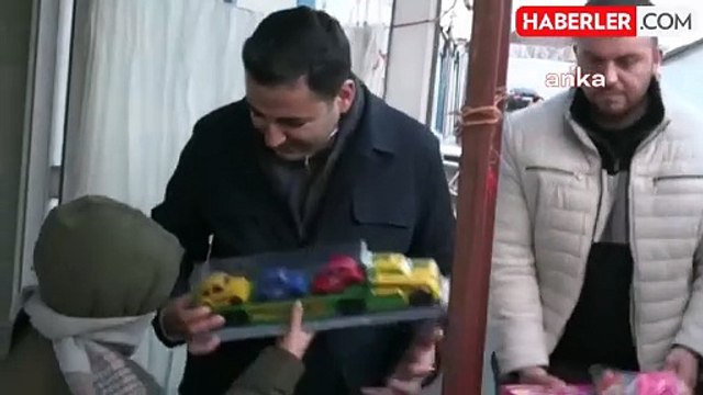 CHP Gençlik Kolları, Depremzedeler için Yılbaşı Etkinliği Düzenledi