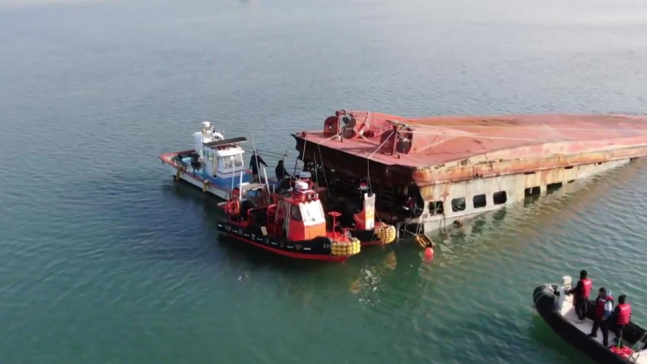 서산 앞바다 선박 전복 실종자 2명 추가 발견 / YTN