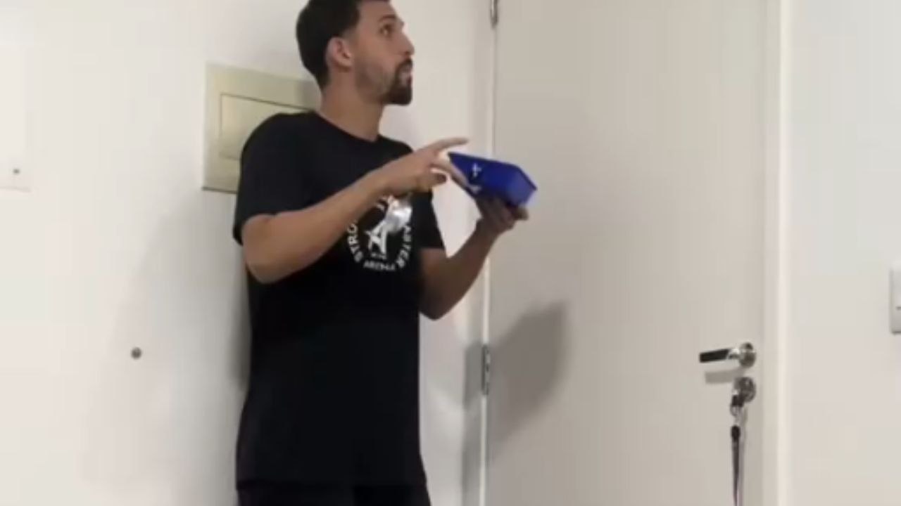 Wife outsmarts husband's prank but his plan B catches her off guard
