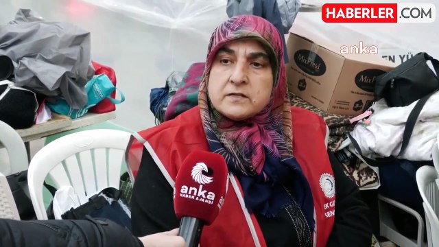 Polonez İşçileri Yeni Yıla Direniş Çadırında Girdi: Adalet Sarayı Önünde Adalet Arıyoruz... Taşların Üzerinde Yata Yata Hasta Olduk