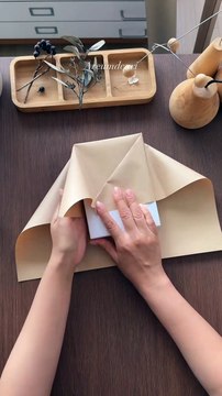 How to Wrap a Gift| Creative Gift Wrapping Idea via: @areum_deuri