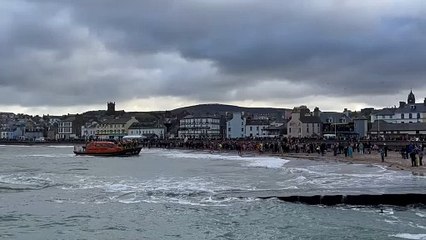 Watch the Exciting 2025 New Year's Day Dip in Peel! 🎉