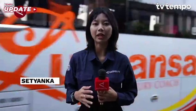 Menjelang Malam Tiba, Arus Balik di Gerbang Tol Cikampek Utama Mulai Ramai