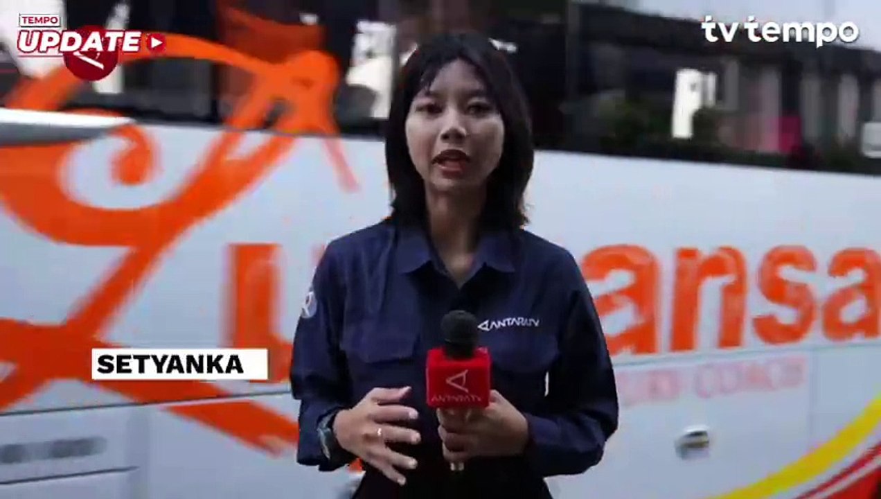 Menjelang Malam Tiba, Arus Balik di Gerbang Tol Cikampek Utama Mulai Ramai