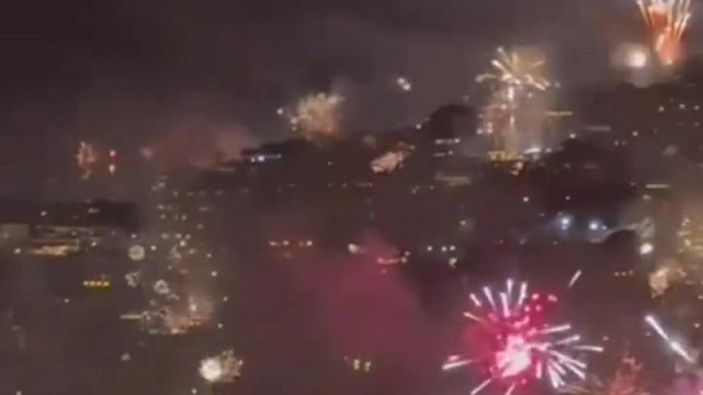 Capodanno a Napoli, Conte si gode i fuochi d'artificio