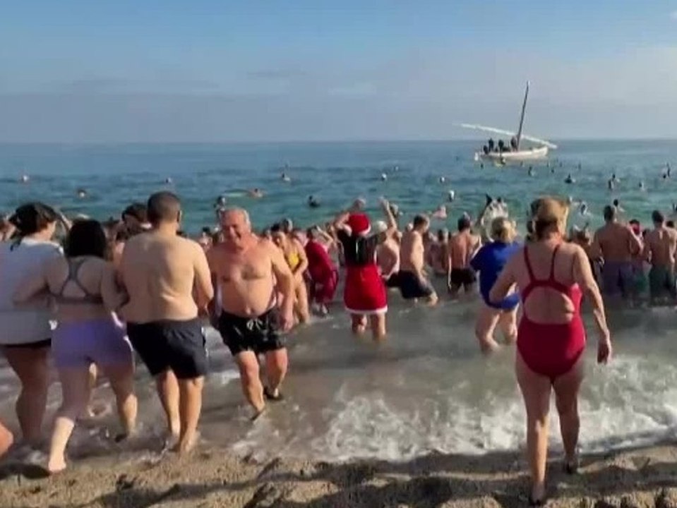 2025 beginnt mit kalten Traditionen in Frankreich und Italien