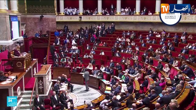 فرنسا :أزمات متعددة تحاصره داخليا وخارجيا..ماكرون يقر بأخطائه