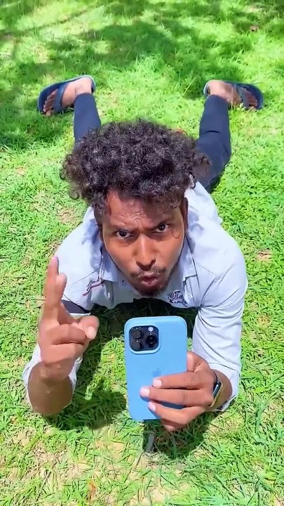 अरे_ऐ_कौन_सा_गाना_है_🤣🤣#comedy_#realfools_#vikram_#surajroxfunnyvibeo_#dosti_#dosti(720p)